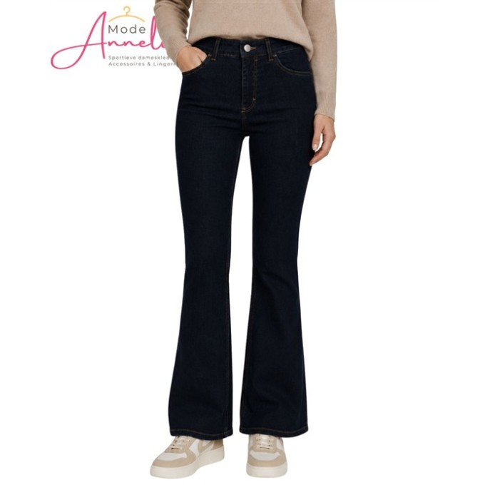 Anna Montana jeans 1297 Finja flared Blue Black Anna Montana jeans 1297 Finja flared Blue Black